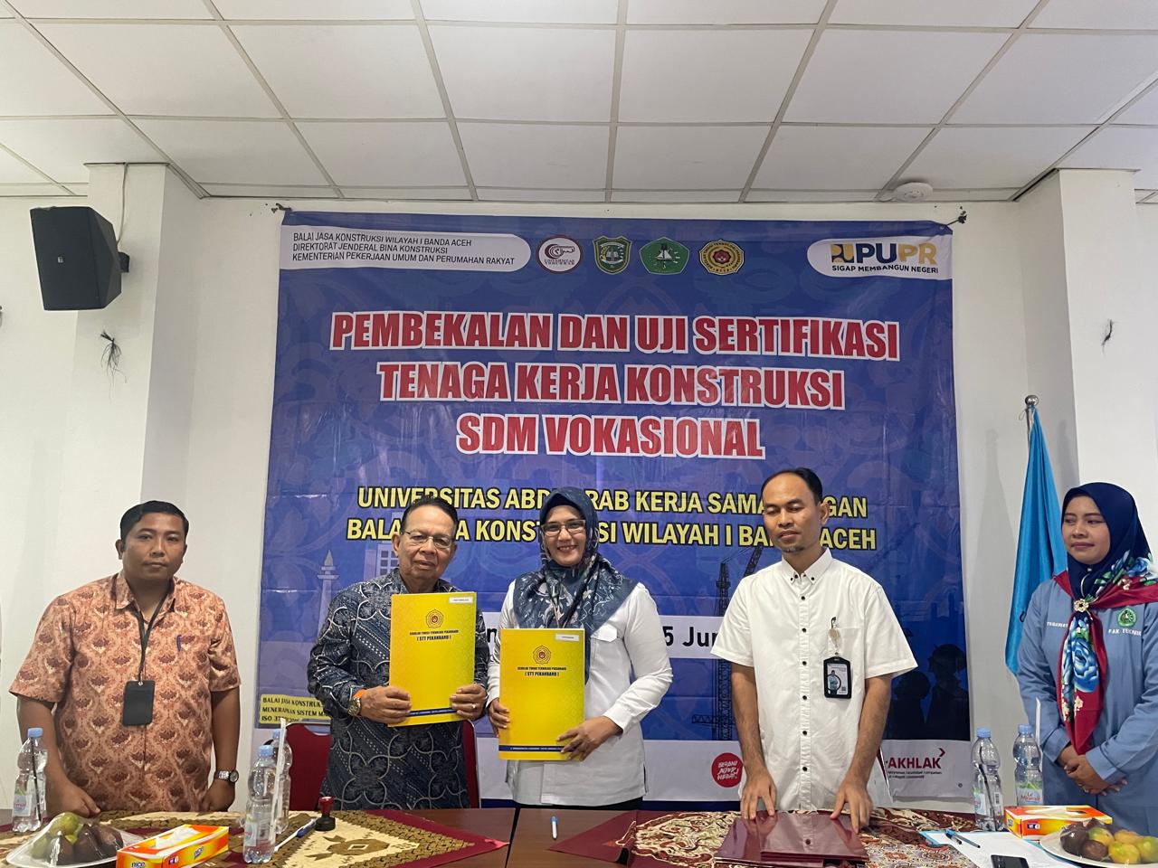 Mahasiswa Teknik Sipil Mengikuti Pembekalan dan Uji Sertifikasi